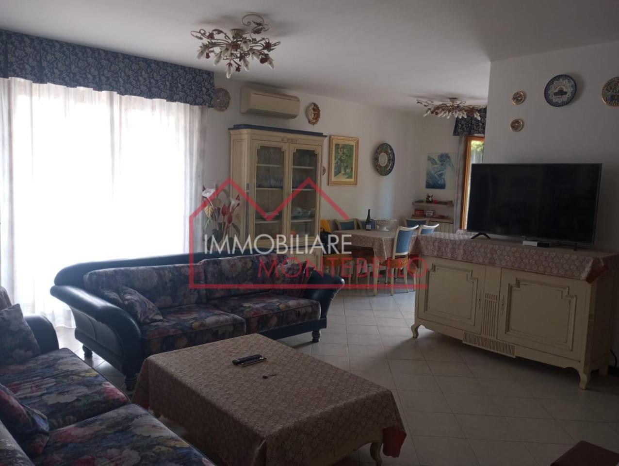 appartamento in affitto a Camaiore in zona Lido di Camaiore