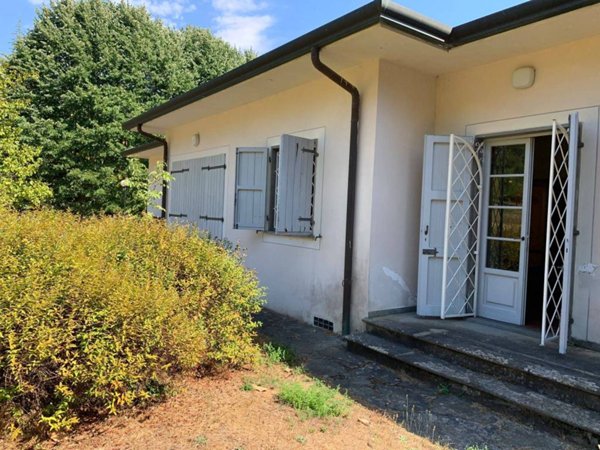 casa indipendente in affitto a Camaiore