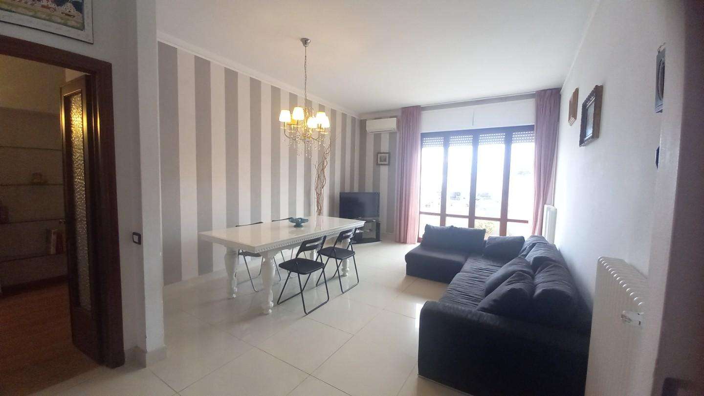 appartamento in affitto a Camaiore in zona Lido di Camaiore