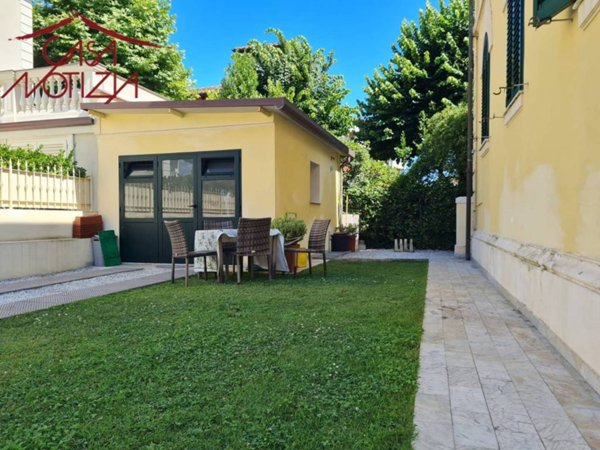 appartamento in affitto a Camaiore in zona Lido di Camaiore