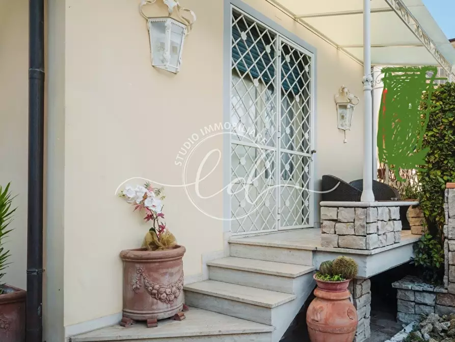 casa indipendente in affitto a Camaiore in zona Lido di Camaiore