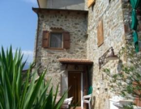 casale in affitto a Camaiore