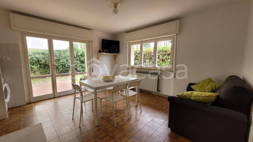 appartamento in affitto a Camaiore in zona Lido di Camaiore
