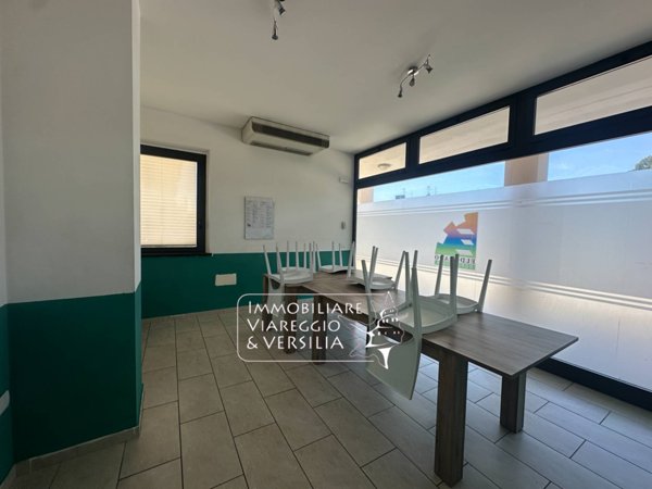 ufficio in affitto a Camaiore in zona Lido di Camaiore