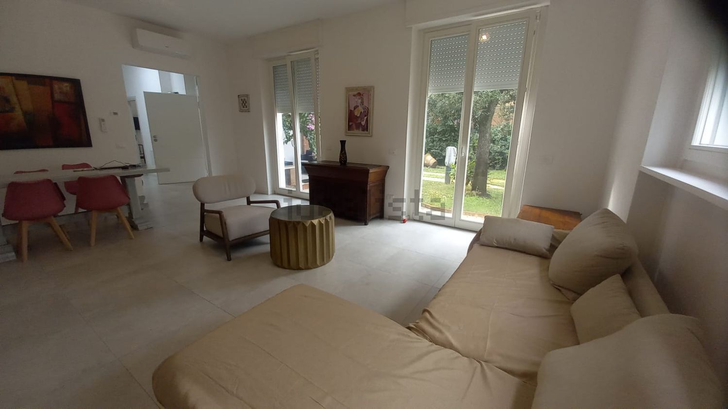 pentavano in affitto a Camaiore