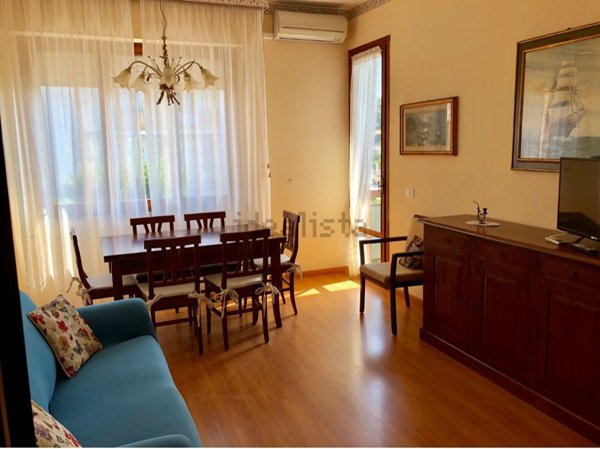 appartamento in affitto a Camaiore