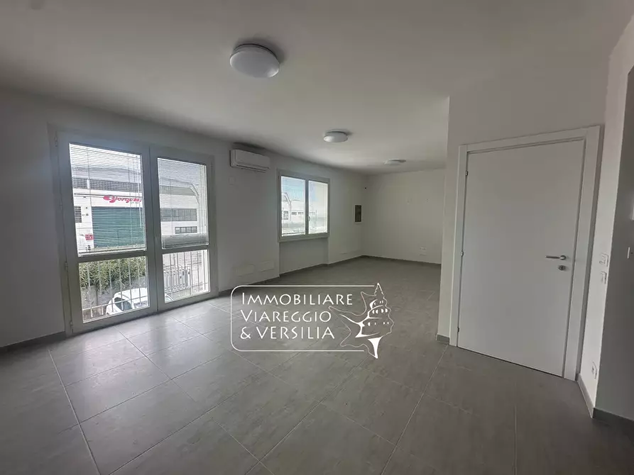 ufficio in affitto a Camaiore