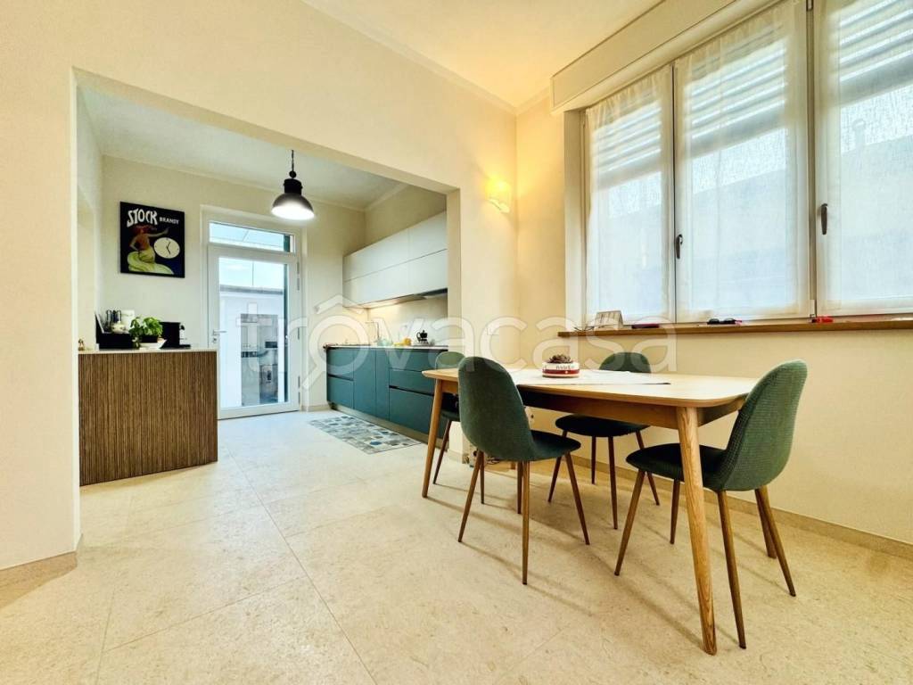 casa indipendente in affitto a Camaiore in zona Lido di Camaiore