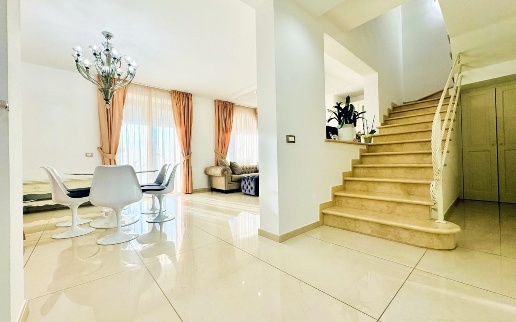 casa indipendente in affitto a Camaiore in zona Lido di Camaiore