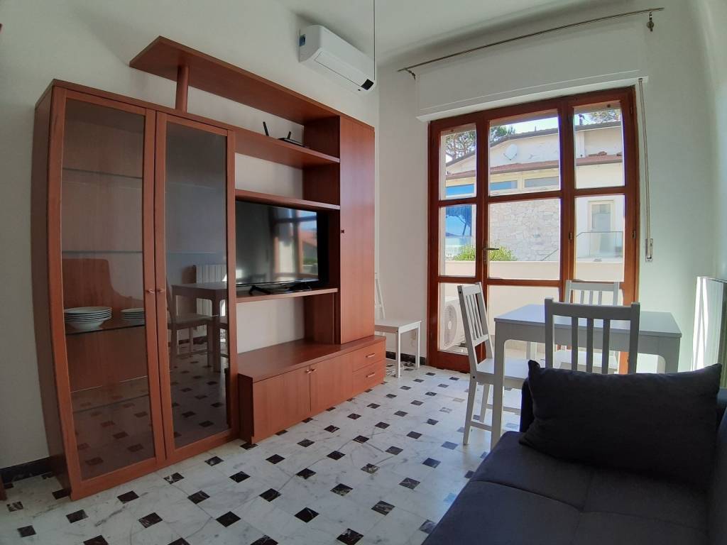 appartamento in affitto a Camaiore in zona Lido di Camaiore