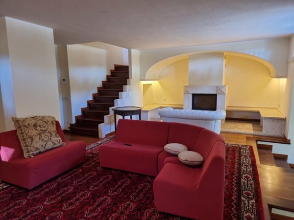 casa indipendente in affitto a Camaiore