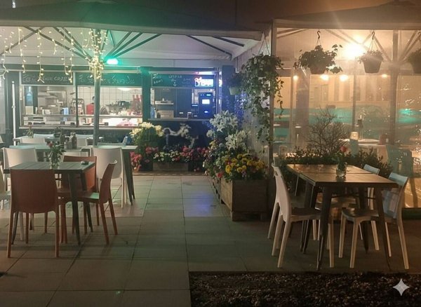 negozio in affitto a Camaiore in zona Lido di Camaiore