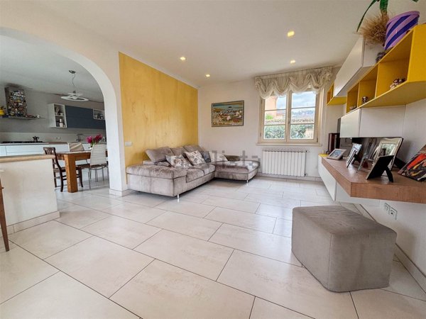 casa indipendente in affitto a Camaiore in zona Capezzano Pianore