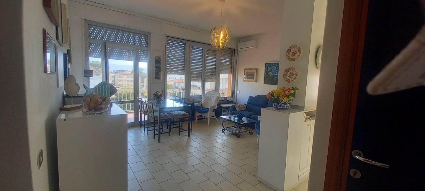 appartamento in affitto a Camaiore in zona Lido di Camaiore