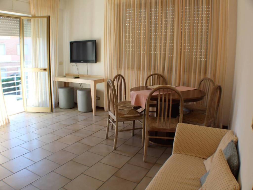 appartamento in affitto a Camaiore in zona Lido di Camaiore