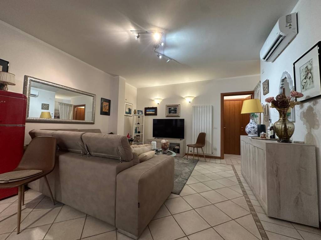 appartamento in affitto a Camaiore in zona Lido di Camaiore