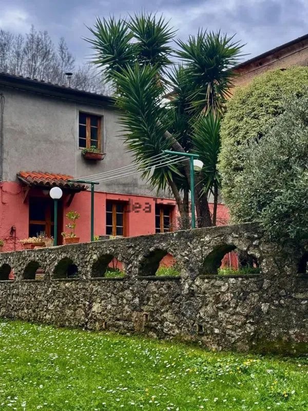 casa indipendente in affitto a Camaiore in zona Capezzano Pianore
