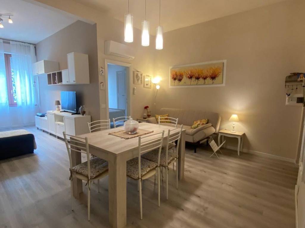 appartamento in affitto a Camaiore in zona Lido di Camaiore