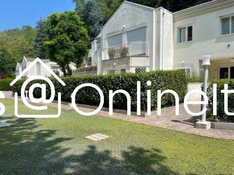 casa indipendente in affitto a Camaiore in zona Lido di Camaiore