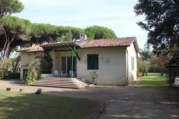 casa indipendente in affitto a Camaiore in zona Lido di Camaiore