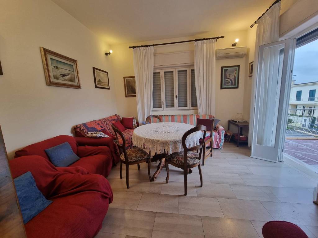 appartamento in affitto a Camaiore