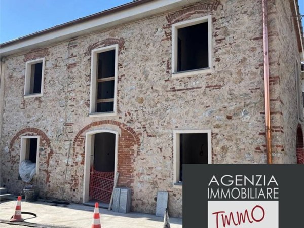 casa indipendente in affitto a Camaiore in zona Capezzano Pianore