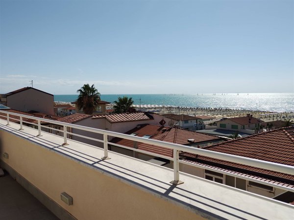 casa indipendente in affitto a Camaiore