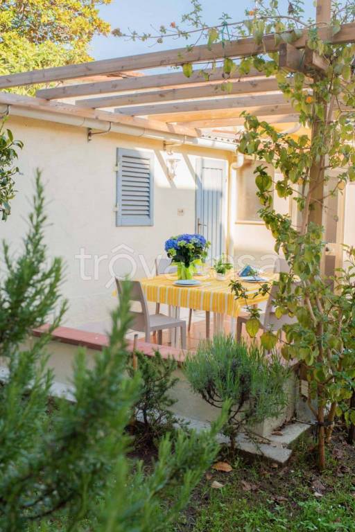 appartamento in affitto a Camaiore