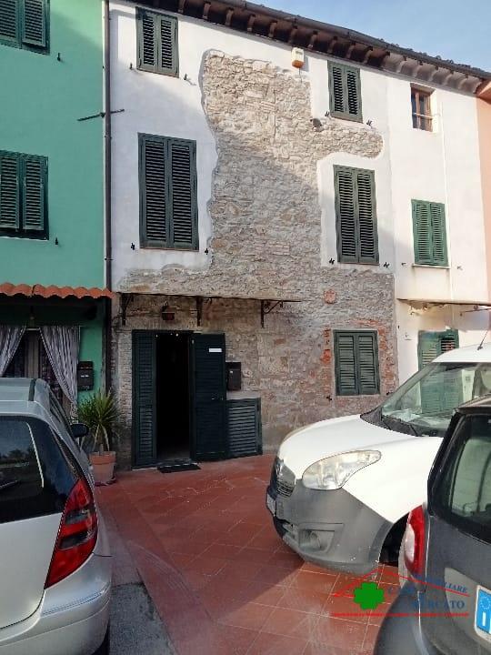 casa indipendente in affitto a Capannori in zona Marlia