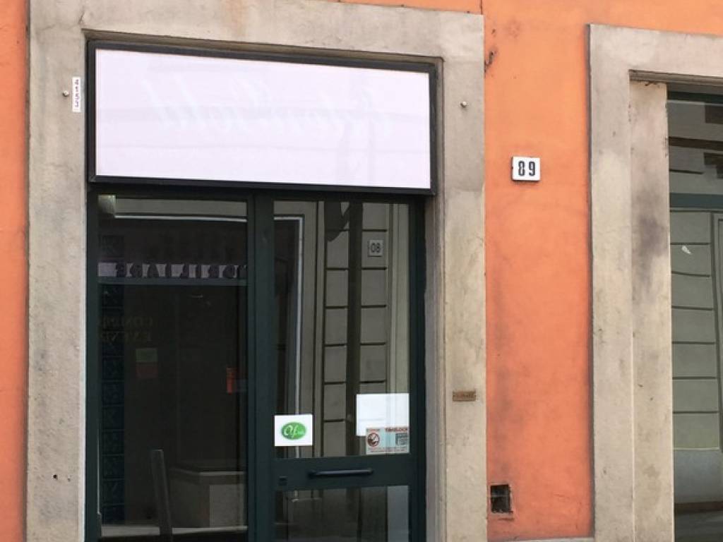 negozio in affitto a Capannori in zona Marlia