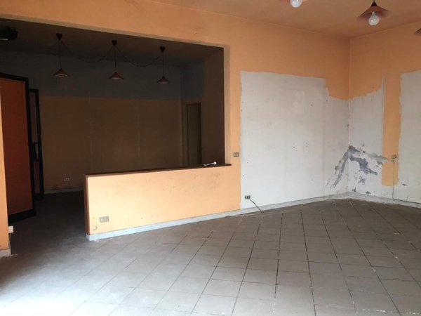 locale commerciale in affitto a Capannori