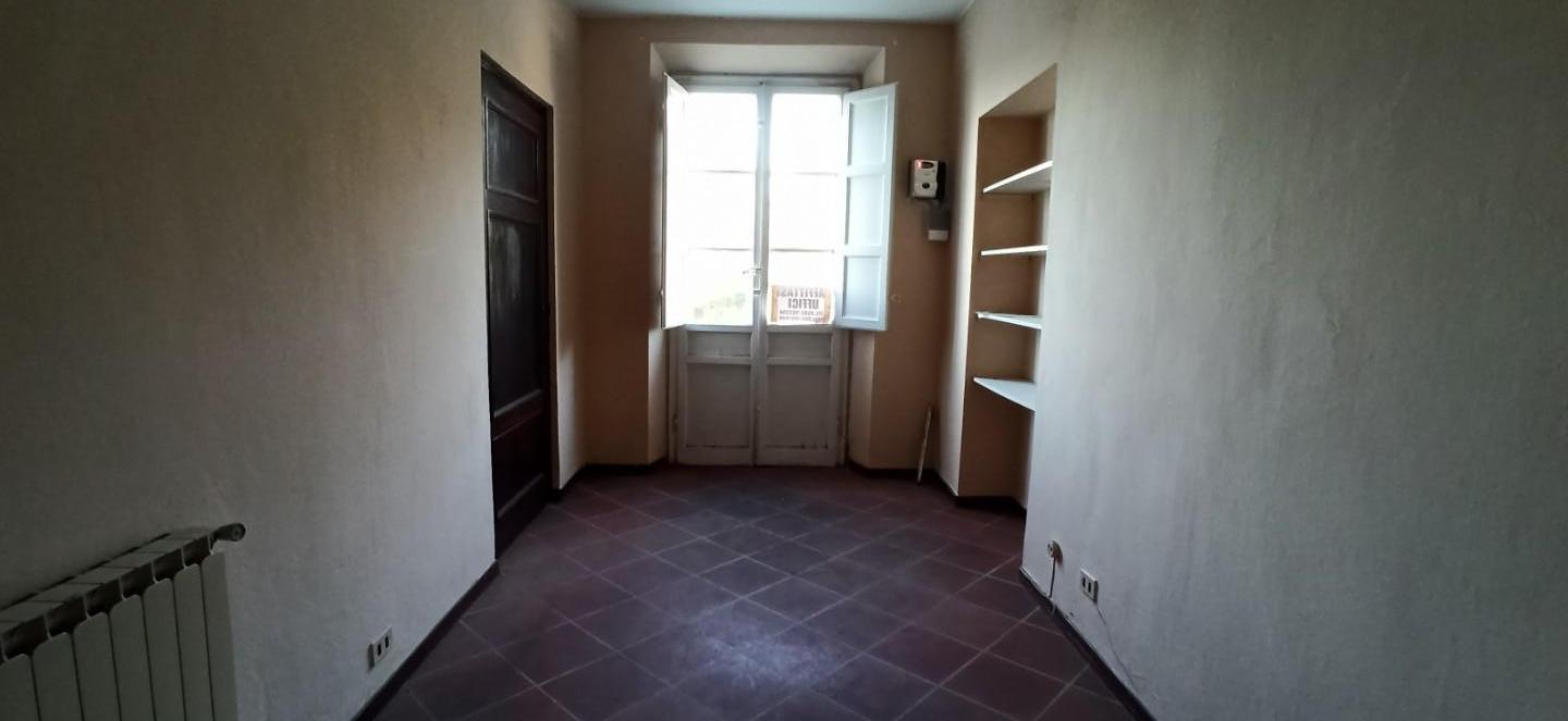 ufficio in affitto a Capannori in zona Lunata