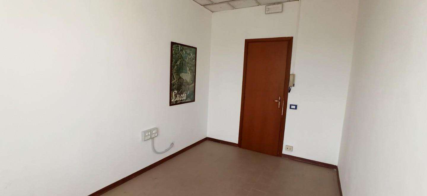 ufficio in affitto a Capannori
