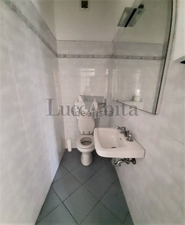 locale di sgombero in affitto a Capannori in zona Lunata