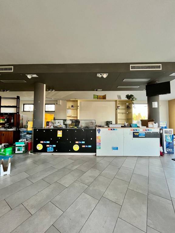 negozio in affitto a Capannori