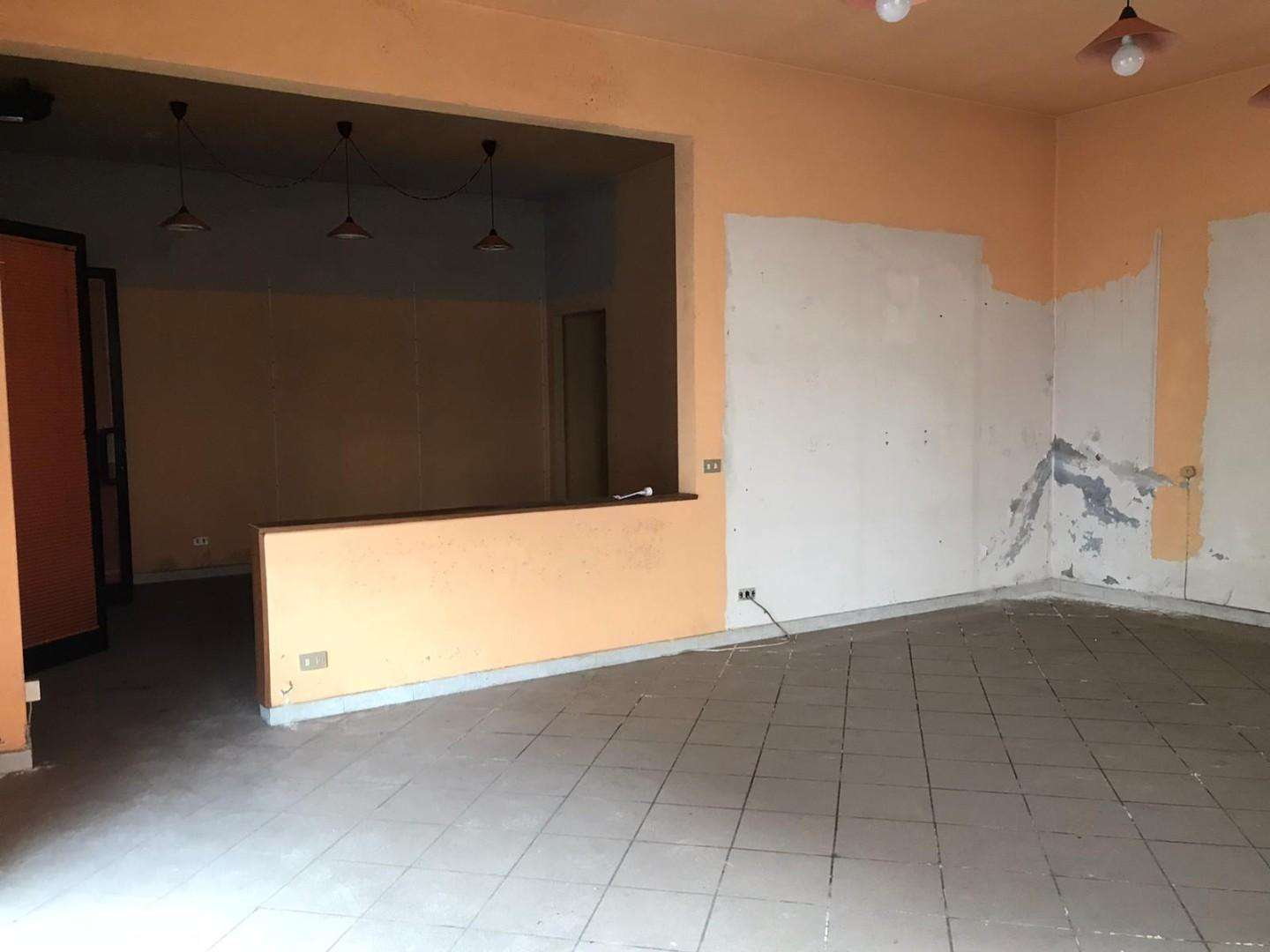 locale commerciale in affitto a Capannori