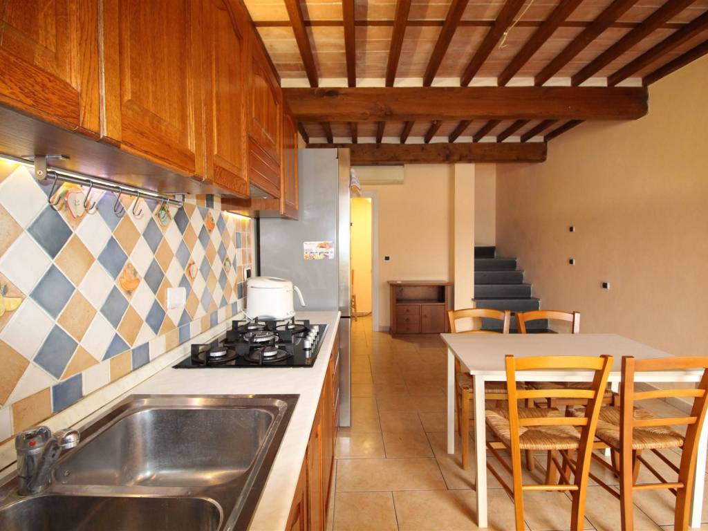 casa indipendente in affitto a Capannori in zona Vorno