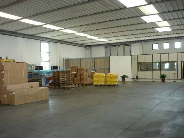 locale commerciale in affitto a Capannori in zona Carraia
