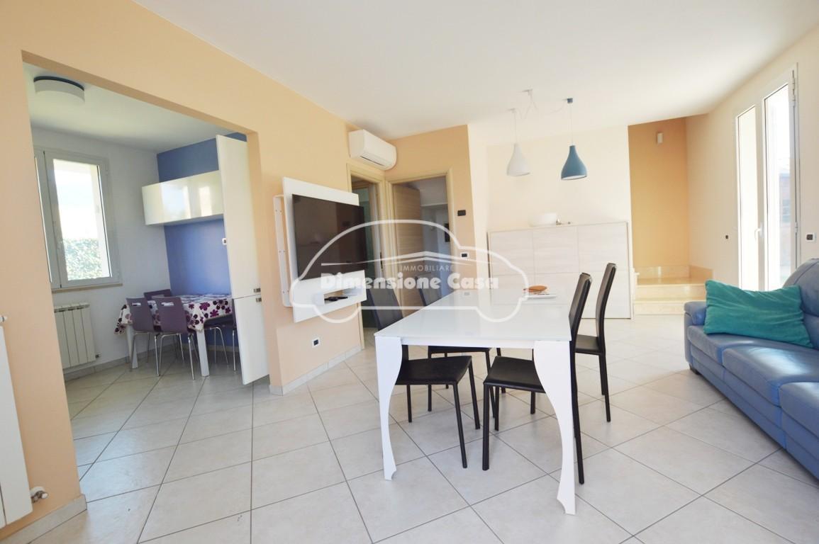 casa indipendente in affitto a Capannori in zona Marlia