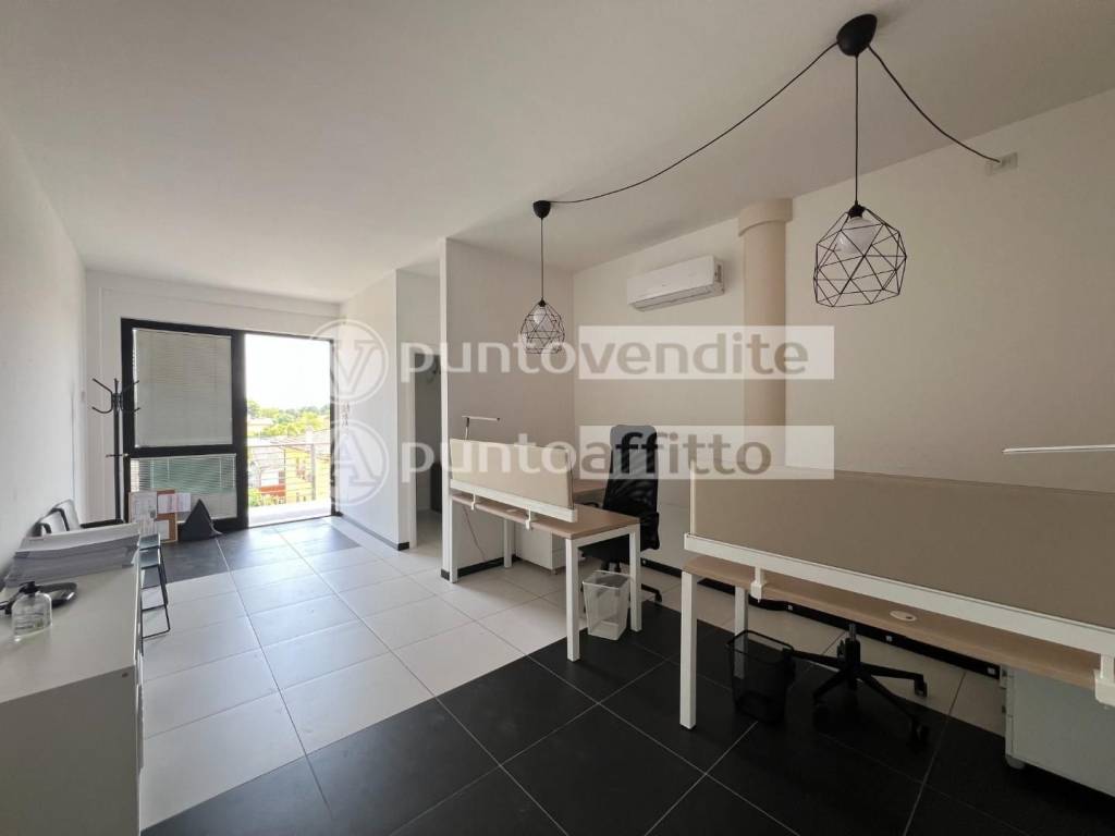 ufficio in affitto a Capannori