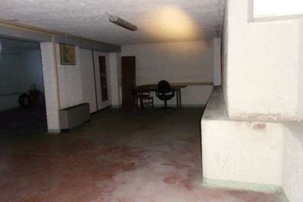 negozio in affitto a Capannori in zona Marlia