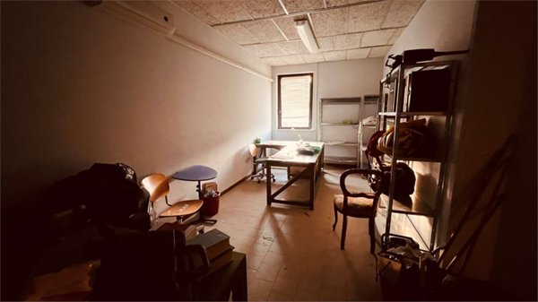 ufficio in affitto a Capannori in zona Guamo