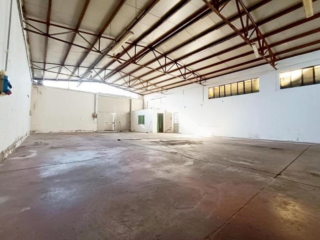 locale commerciale in affitto a Capannori