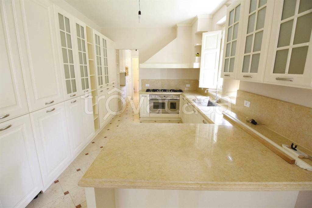 casa indipendente in affitto a Capannori in zona Lammari