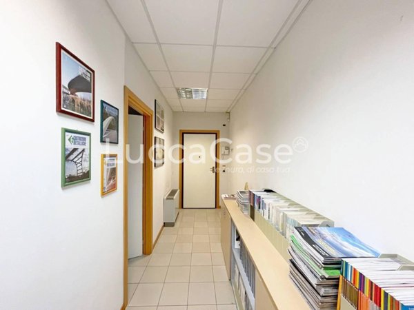 ufficio in affitto a Capannori in zona Guamo