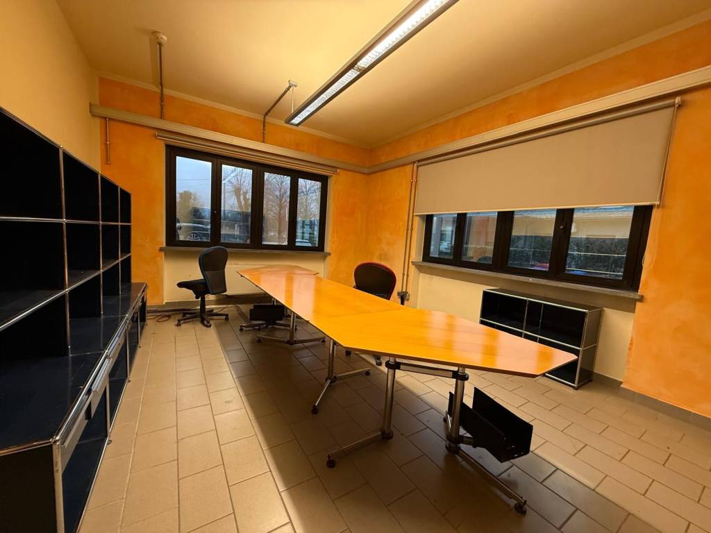 ufficio in affitto a Capannori in zona Santa Margherita