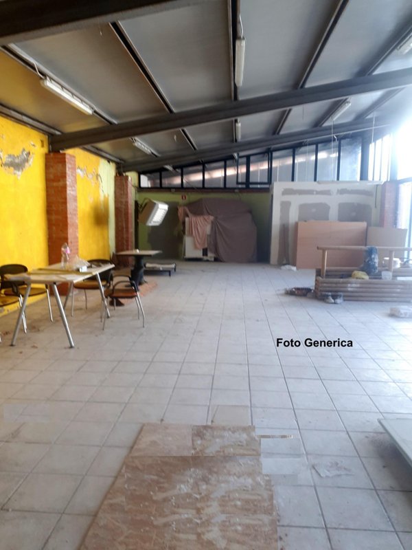 negozio in affitto a Capannori