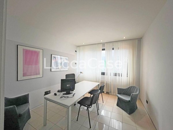 ufficio in affitto a Capannori in zona Guamo