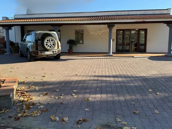negozio in affitto a Capannori