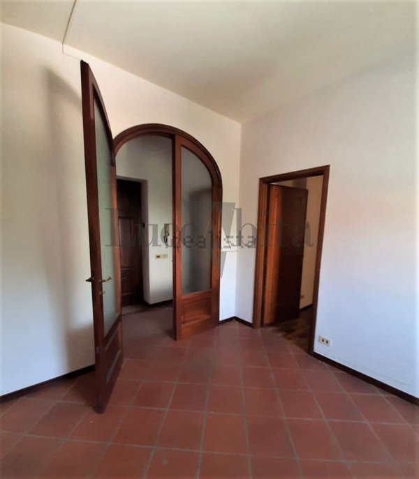 ufficio in affitto a Capannori in zona Lunata